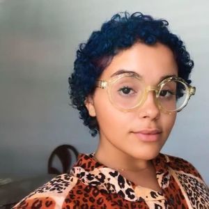 Meet your Posher, Thalia